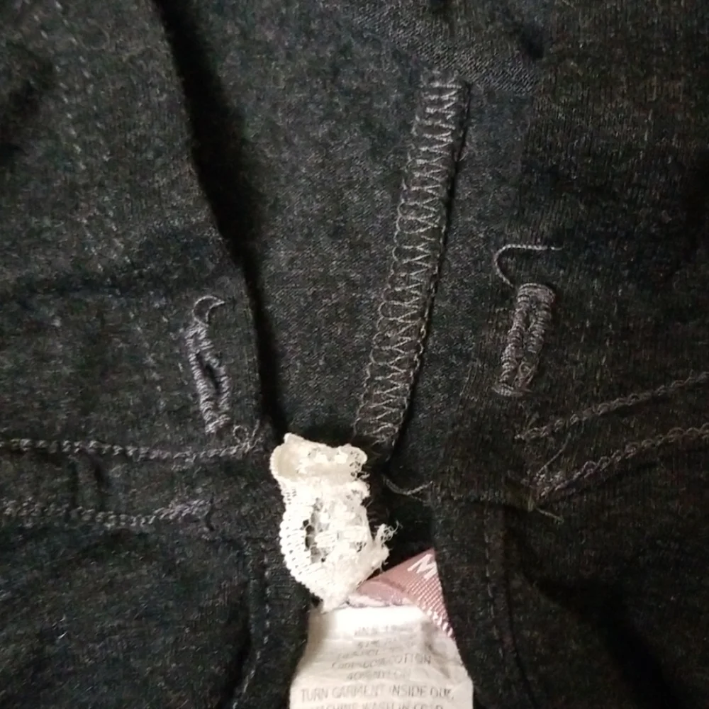 Mauve lace kangaroo pocket hoodie